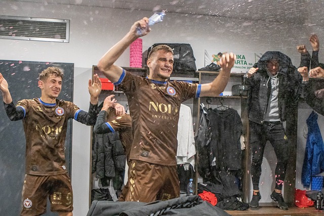 西班牙人鋒 西班牙人鋒